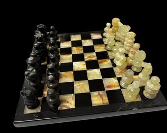 Handgemaakte schaakset van onyx en marmer: bordspel van 7,5 inch