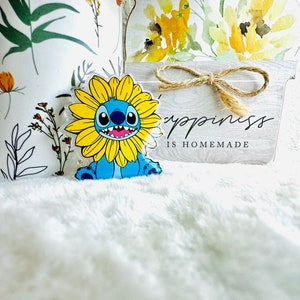 Stitch Sunflower Badge Reel
