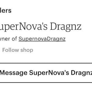 Puede incluir: Una ilustraci&oacute;n de un drag&oacute;n rojo y negro sobre un fondo rojo. El texto "SuperNova's Dragnz" se muestra encima de la imagen. El texto "Owner of SupernovaDragnz" se muestra debajo de la imagen. Un icono de coraz&oacute;n y el texto "Follow shop" se muestran debajo del texto "Owner of SupernovaDragnz". Un bot&oacute;n con el texto "Message SuperNova's Dragnz" se muestra debajo de la imagen.