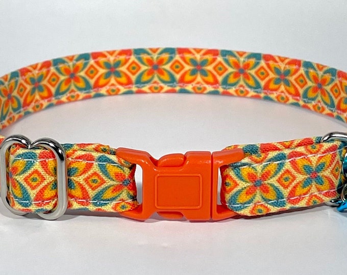 Cat Collar- “Retro Flowers” Adjustable Breakaway Collar