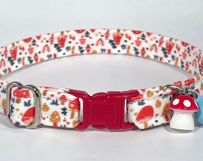 Cat Collar- "Red Toadstools" Adjustable Breakaway Collar