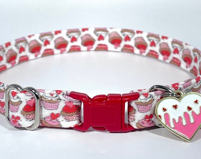 Cat Collar- "Valentine's Cupcakes” Adjustable Breakaway Collar