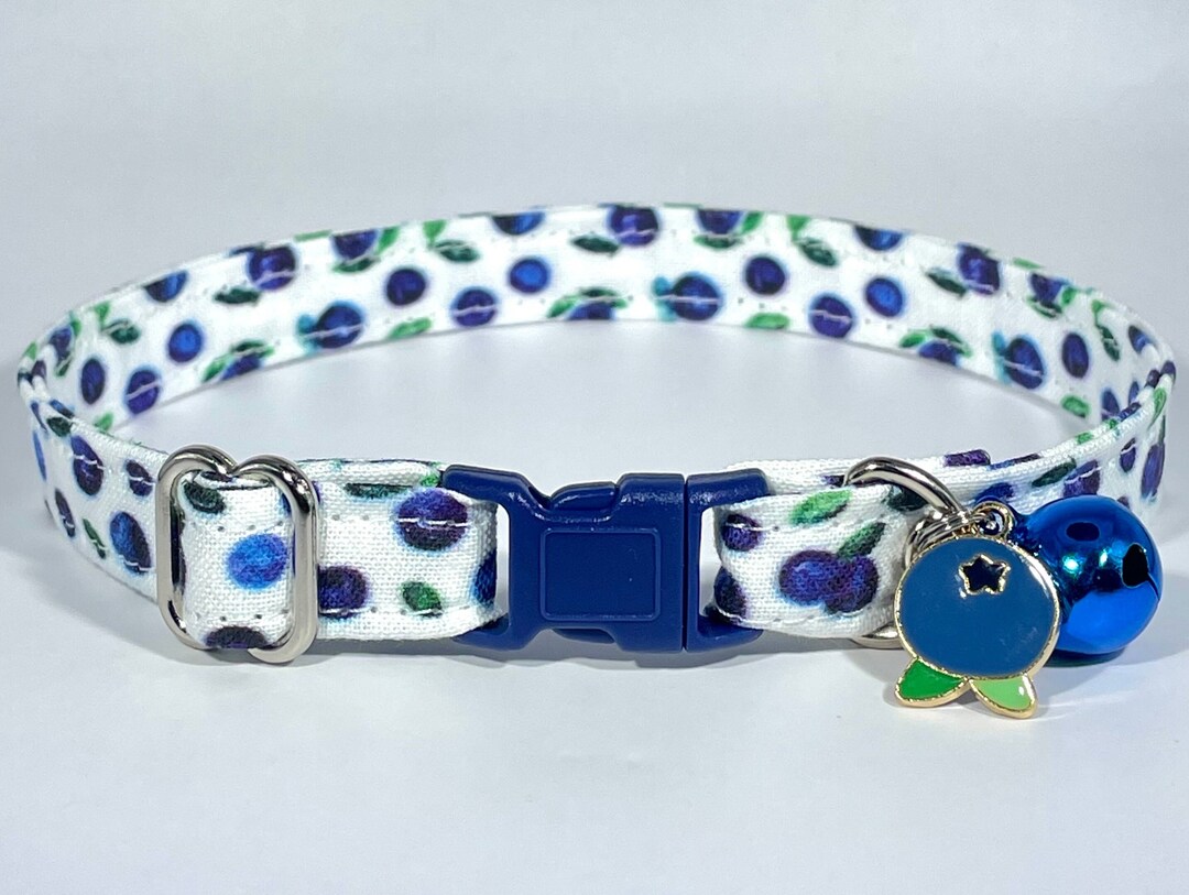 Cat Collar blueberry Adjustable Breakaway Safety Quickrelease Collar