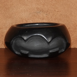 Santa Clara Pueblo Incised pot by Mary Cain (1915-2010)  4.25&quot; diameter