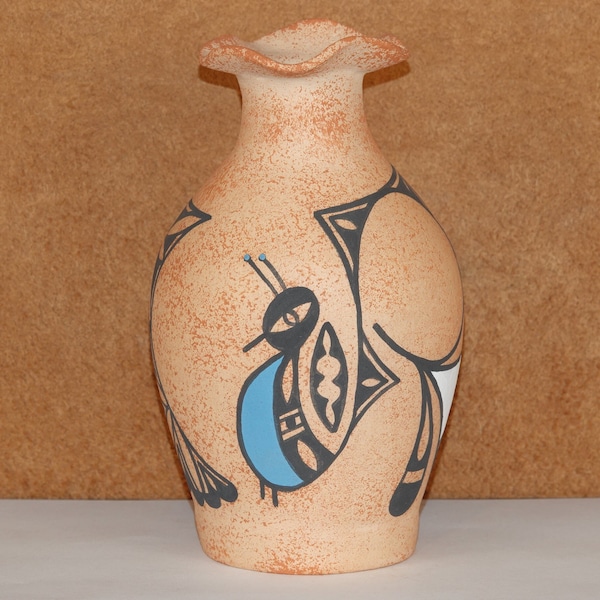 Vintage Zuni Bird Vase by Tony Lorenzo, This blue birds tail just keeps on going,  5.25" Tall