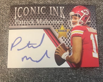 2017 Patrick Mahomes Iconic Ink Facsimile Auto Rookie Card Kansas City Chiefs RC