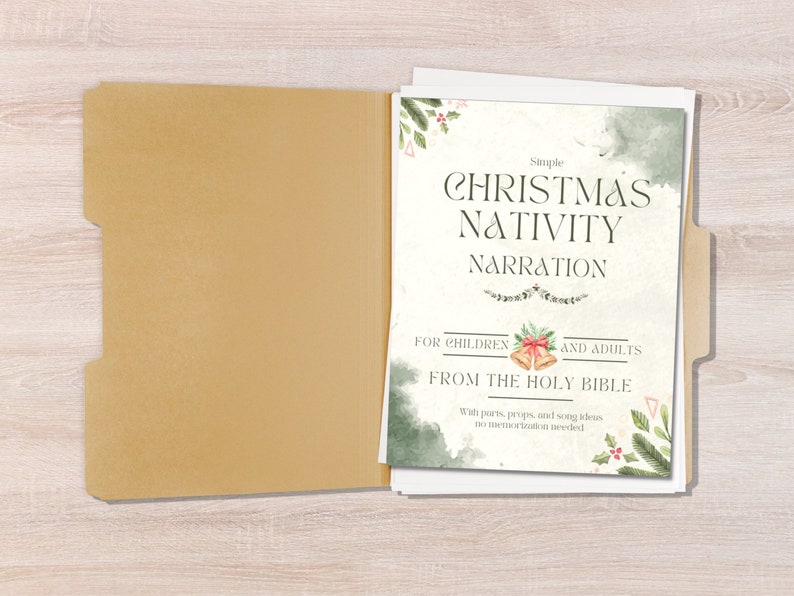 K&ouml;nnte beinhalten: Ein gr&uuml;ner und wei&szlig;er Aquarellhintergrund mit einem Weihnachts-Nativit&auml;ts-Erz&auml;hlskript. Der Titel lautet "Simple Christmas Nativity Narration" mit dem Text "For Children and Adults" und "From the Holy Bible".