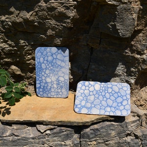 Handmade ceramic cutting board breakfast board with soap bubble decoration in different colors - unique