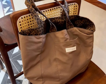 Reversible Leopard Tote Bag for Women, Dual-Side Canvas Purse with Plush Keychain, Large Bohemian Shoulder Bag for Work & College