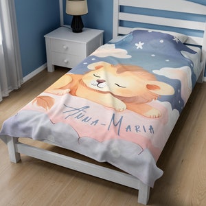 Cute Personalized Baby Blanket - Birth Gift - Lion Baby Blanket for Babies - Children&#39;s Blanket - Cuddly Blanket - Lion Baby Sleeping on Cloud