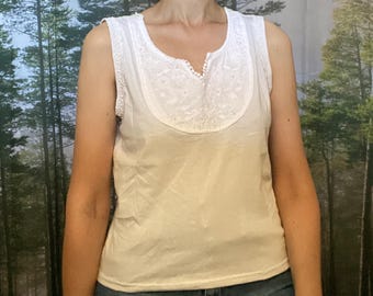 Upcycled White Lace Tank Top, EU Size M, Reworked Embroidered V-Neck Camisole, Vintage Inspired Cottagecore Blouse, Sustainable Fashion