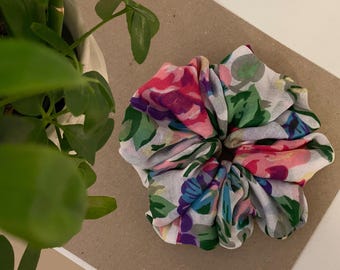 Soft Floral Cotton Scrunchie, Washable Hair Band, Upcycled Fabric Hair Tie, Sustainable Boho Accessory, Handmade Hair Rubber