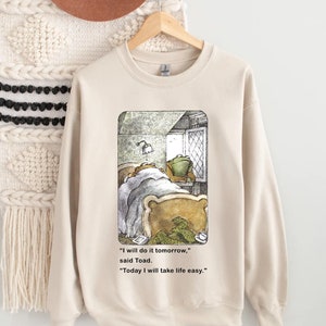 Frog And Toad Sweatshirt, meme Cottagecore Aesthetic, Gift for friend, Vintage Classic Book Unisex Sweatshirt