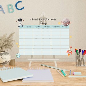 Stundenplan "Weltall" aus Acrylglas | mit Tisch Staffelei | abwischbar | Schulplaner | kleiner Wochenplan für den Tisch