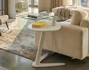 White Wood C Shape End Side Tables, Z Shaped Round Sofa Coffee Table
