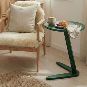 C-Form-Beistelltisch, kleiner Raum-Holzbeistelltisch, runder Couch-Sofatisch
