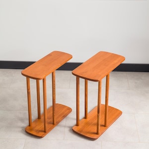 Looking for the perfect sidekick for your living space? Check out our wood narrow side table and slim end table storage design! Whether you need a modern coffee table, a c-shape side table, or a chic narrow side table, we’ve got you covered.