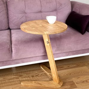 Small Coffee Table C Shape End Side Table, Round Teak Wood End Table for Sofa, Modern Spacesaver Narrow Coffee Table Couch