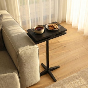 Hölzerner Cocktailtisch, minimalistischer Sofa-Endtisch-Nachttisch-Schlafzimmer-Beistelltisch, kleine Kaffeegetränk-Tischmöbel