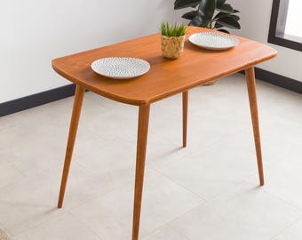Rounded Oval Chestnut Dining Table Pine Wood Top, Small Space Diningroom Table 2 Person, Modern Breakfast Dine Table Home Kitchen Furniture