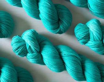 Pool - Dive into a sea of colors! Hand-dyed sock yarn from BFL - BFL, Nylon/Blue Socks