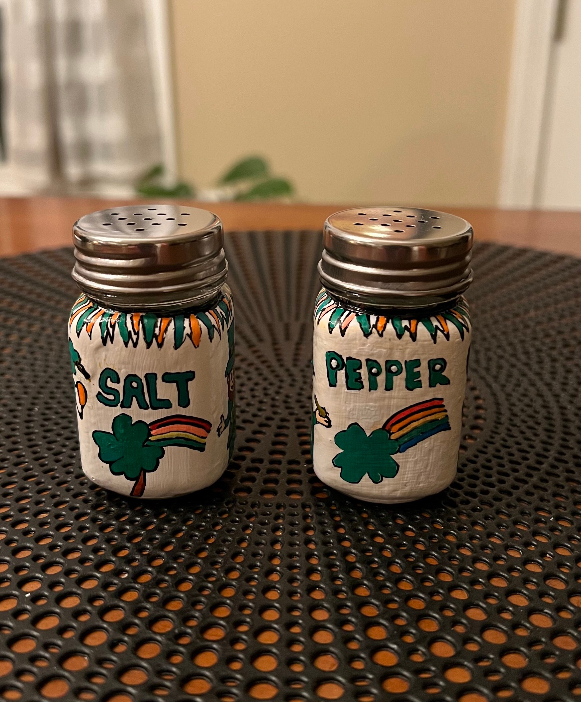 st patricks day salt and pepper shaker