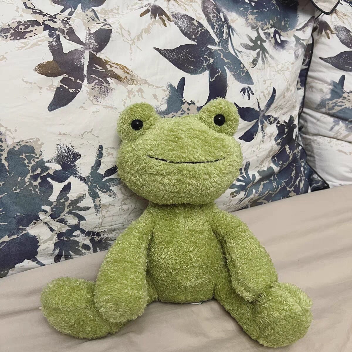 fluffy frog teddy