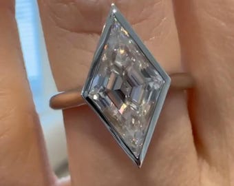 2CT Lozenge Cut Moissanite Engagement Ring Bezel Set Solitaire Diamond Ring 14K Solid Gold Ring Anniversary Ring Promise Ring Gift For Women