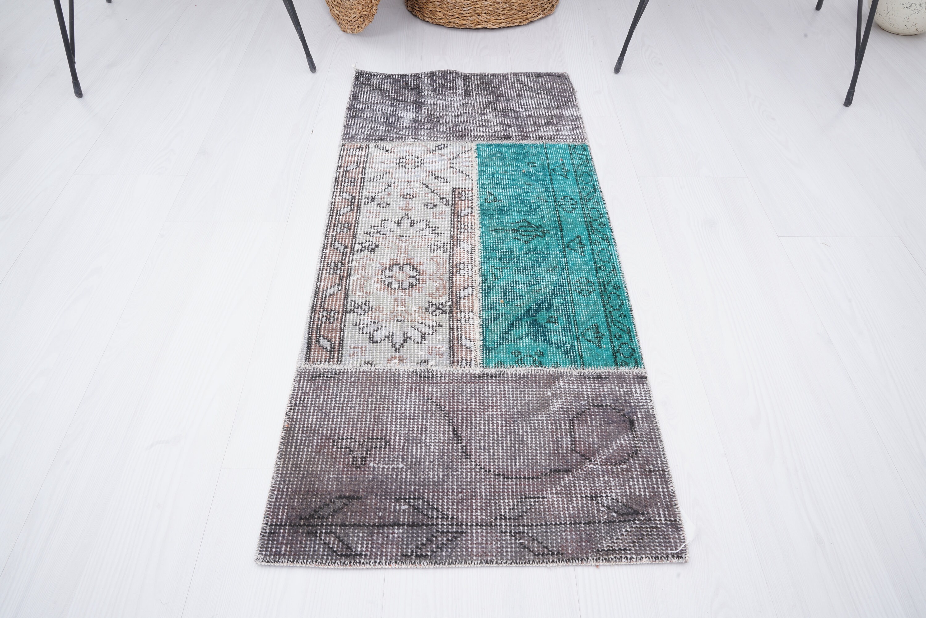 ヴィンテージラグ　スモールラグ　トルコラグ 17x28インチのヴィンテージスモールウシャクラグ、スモール