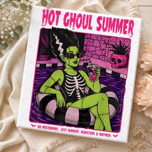 Hete griezel zomer PNG, Halloween zwembad PNG, Halloween zomer PNG, griezelige bruid PNG, Summerween dames shirt PNG