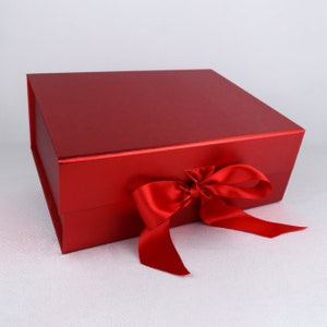 Large Magnetic Box, Pregnancy Gift, Engagement Gift, Customizable, Luxurious, Satin Ribbon, 11x8.75x4.37 in, Black,White,Red,Silver,Copper