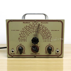 1940’s HeathKit RF Signal Generator G-5 Powers On Both Tubes Light Up