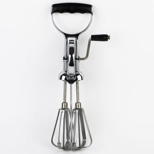 Vintage Superwhirl Egg Beater FANTASTIC Condition, 1950s Stainless Handheld Mixer with Black Handle