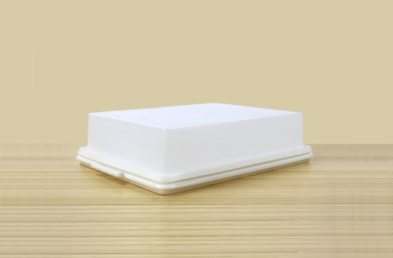 Vintage NEW 1960’s Tupperware Cake Keeper 9x13 Rectangular Covered Cake  Carrier in White Mint Condition, Tupperware 622