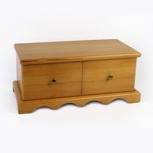 Handmade Pine & Cedar Keepsake Box: Vintage Brass Knob Jewelry Box