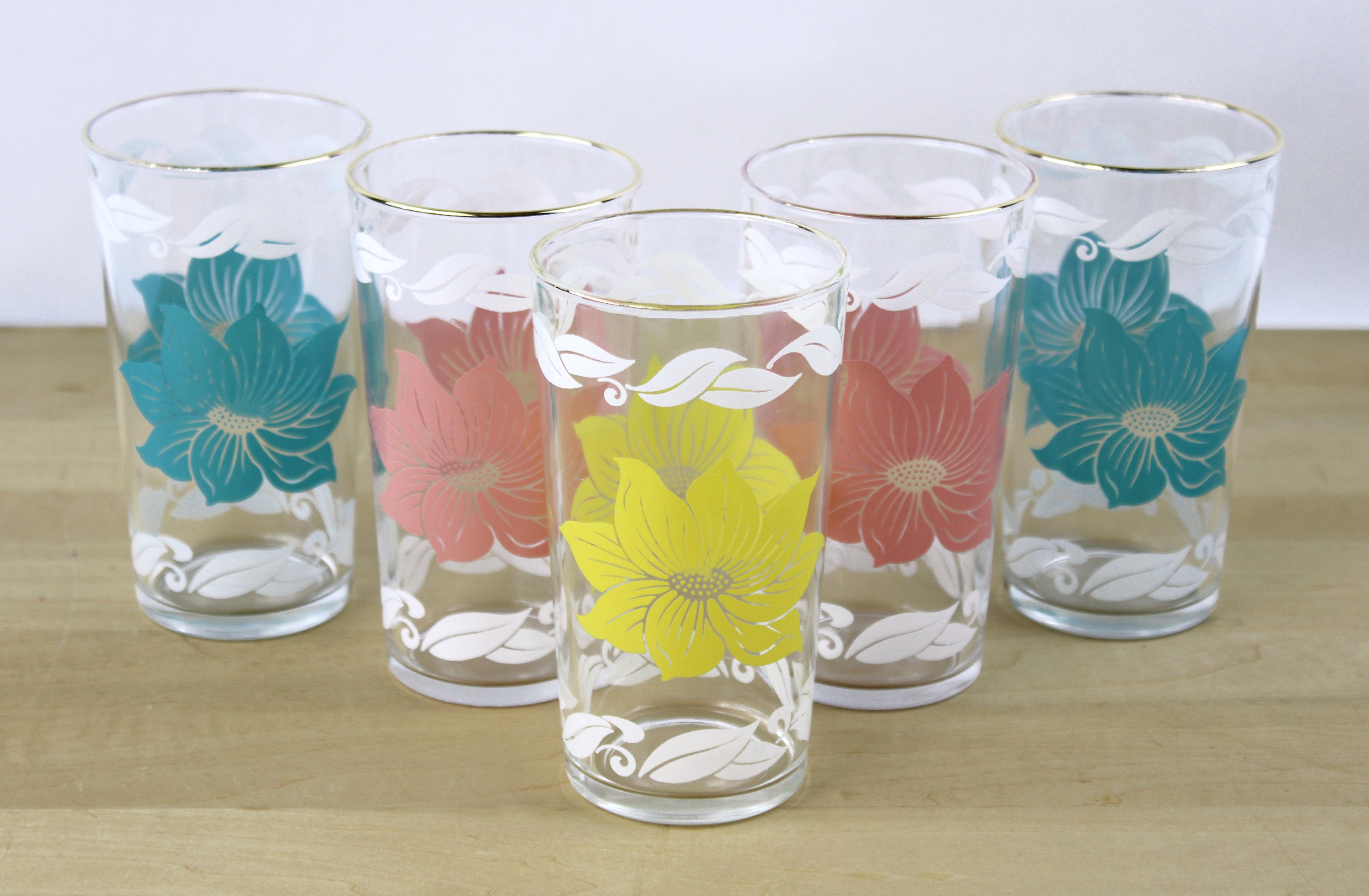 Vintage Clear Glass Tumblers Drinking Glasses Gold Flower and White Leaves  Design Set of Six Retro Kitchen Bar Ware Pink Belly Vintage 