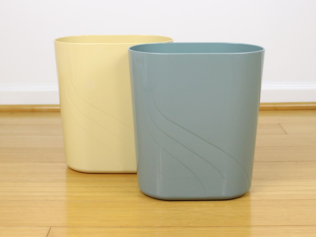Vintage Rubbermaid Oval Plastic Wastebasket, Modern Swirl Wave Design ...