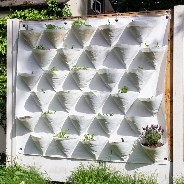 Verte | Make at home wall planter/vertical garden | Printable templates and illustrated instructions for upcycling your own materials