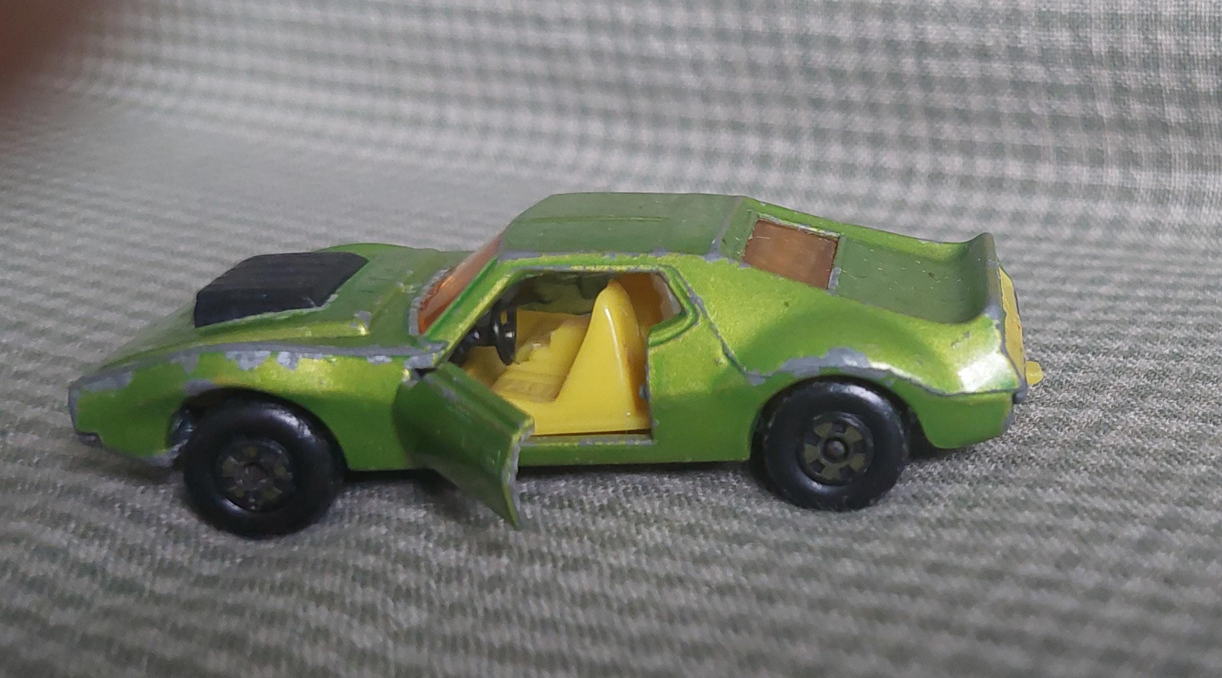 1972 Matchbox Superfast Lime Green AMX Javelin No 9 Made in