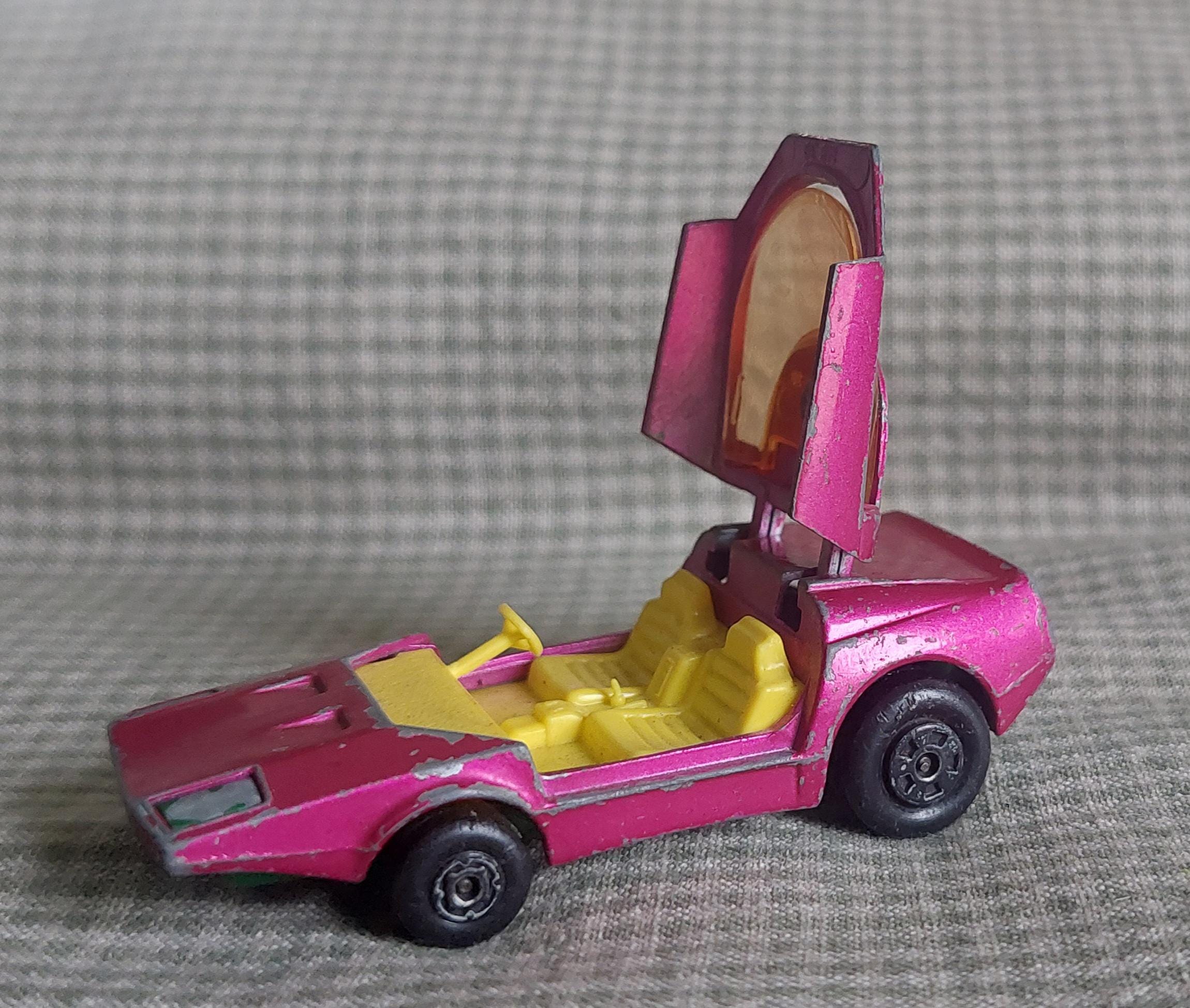1973 No.39 Clipper Matchbox Rolamatics Made in England Pink