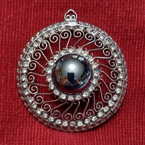 Vintage Prong Set Rhinestone Scrolled Wire & Hematite Cabochon  Pendant