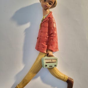 Seltene Wandfigur Teenager mit Transistorradio, 1950er Jahre