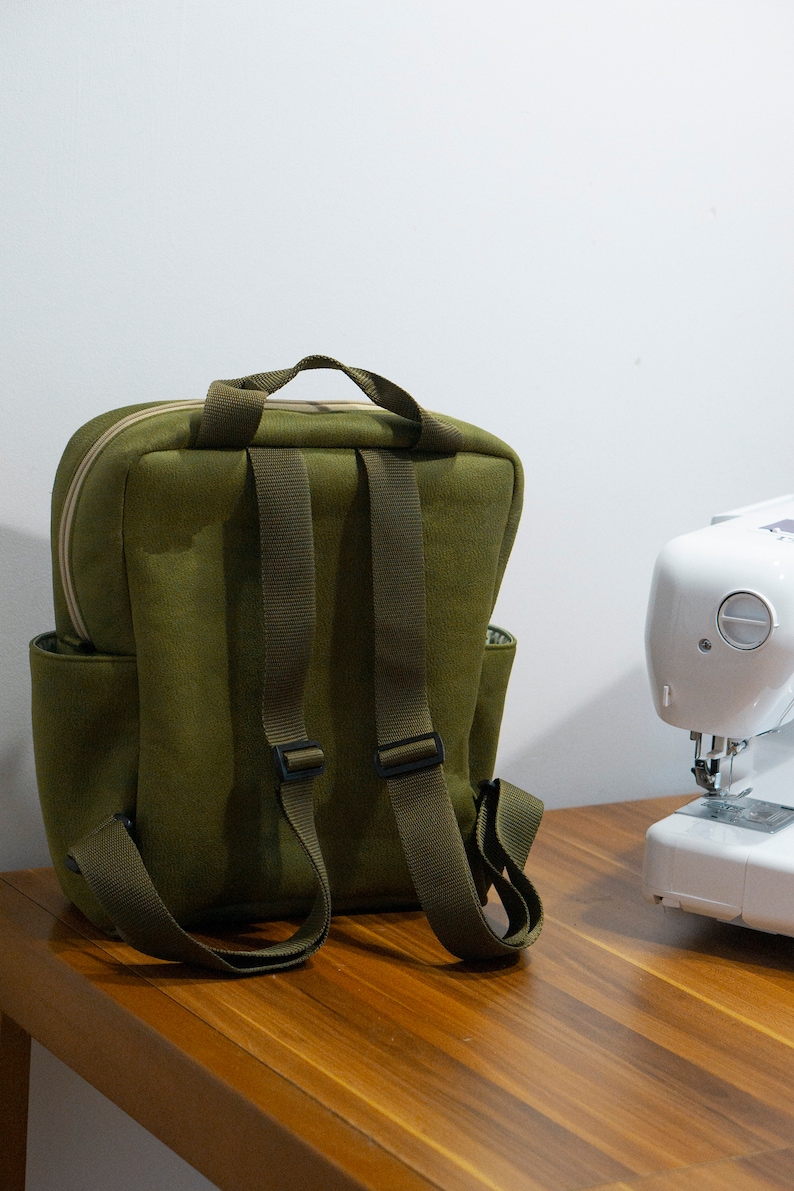 Pattern Airplane Print Backpack main image 1