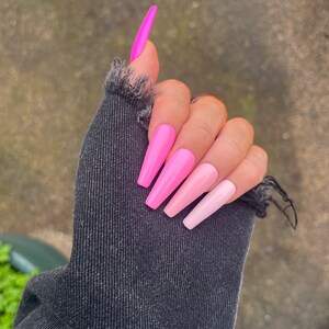 ANNECY Press On Nails