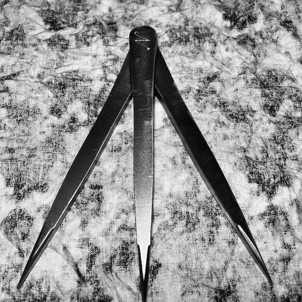 Juego de cuchillos arrojadizos de hierro (3)