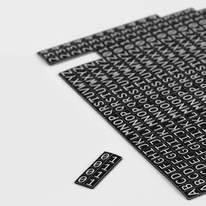 Mini juego de letras y números magnéticos para decoración de bodas: letreros de boda personalizados, gráficos de asientos fáciles de actualizar, números de mesa.