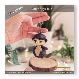 Otter Keychain- Amigurumi Crochet Pattern  - PDF - Instructions in English
