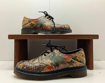 Dr. Martens 1461 tan tattoo limited edition leather with Asian tattoo style design Eur 37