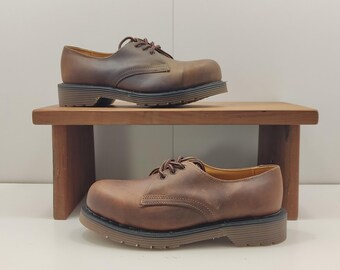 Dr. Martens 1925 Made in England 3-Hole Safety Oxford Shoe Dr. Martens 1925 Leather Oxford 3-Eye Shoe – Red Zone main image 3