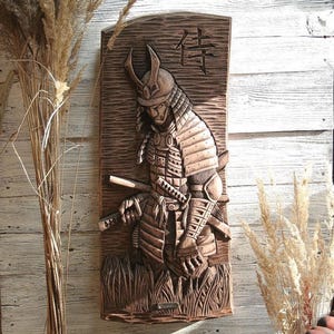 Handgesneden houten muur samurai: Japans woondecoratie